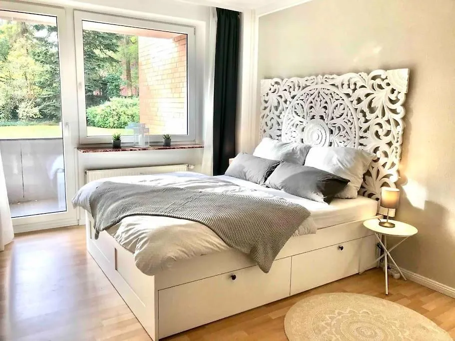 Cozy Apartment Near Maschsee, Balcony, Gardenview 하노버